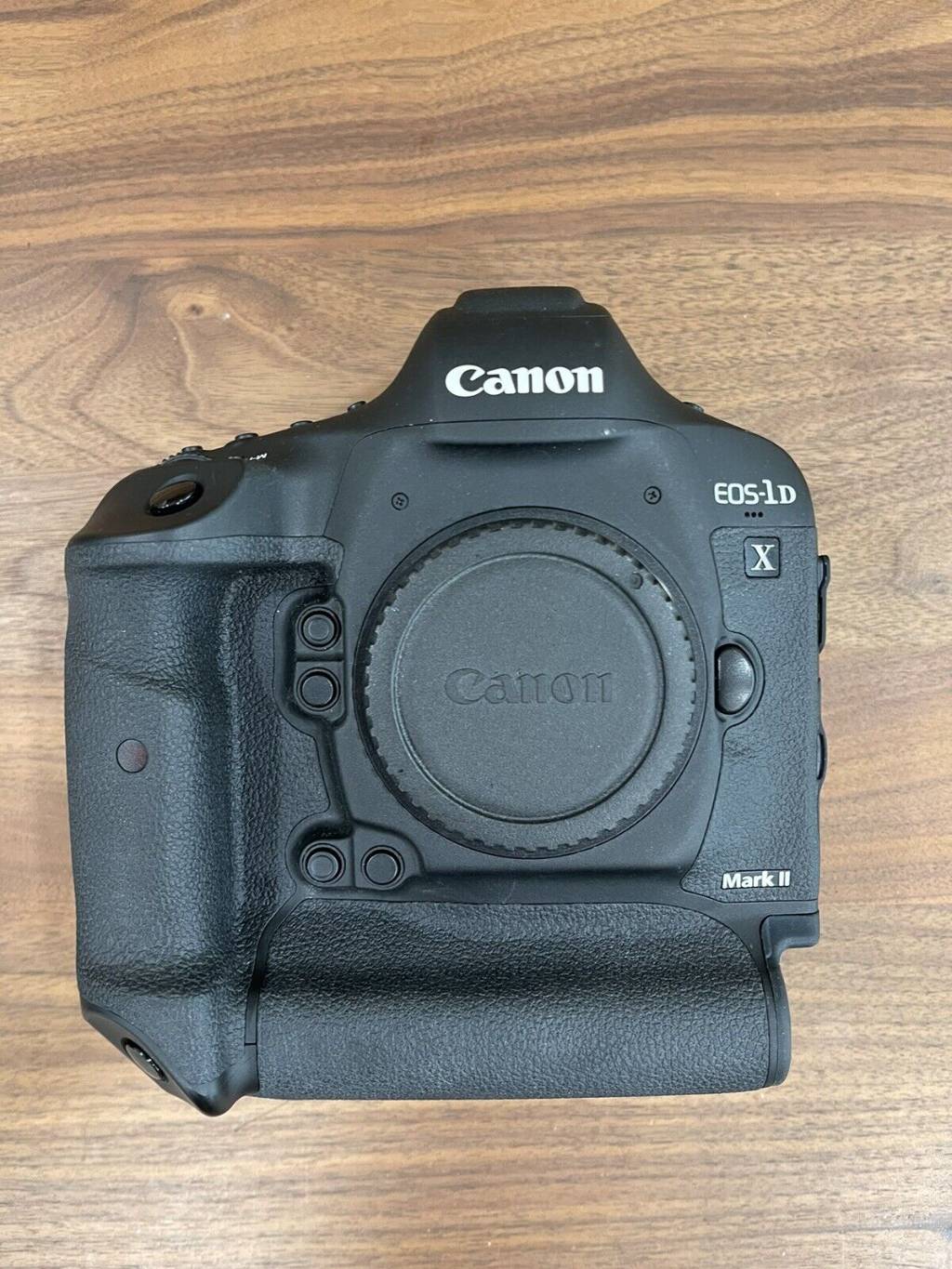 Canon EOS-1D X Mark II 20.2MP Digital SLR..jpg